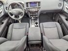 2017 Nissan Pathfinder Sv Silver vin: 5N1DR2MN2HC673127