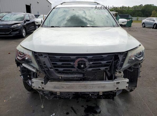 5N1DR2MN3HC629766 2017 NISSAN PATHFINDER White Widok z przodu