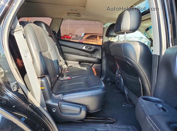 5N1DR2MN7HC693325 2017 NISSAN PATHFINDER Черный Вид задней части салона