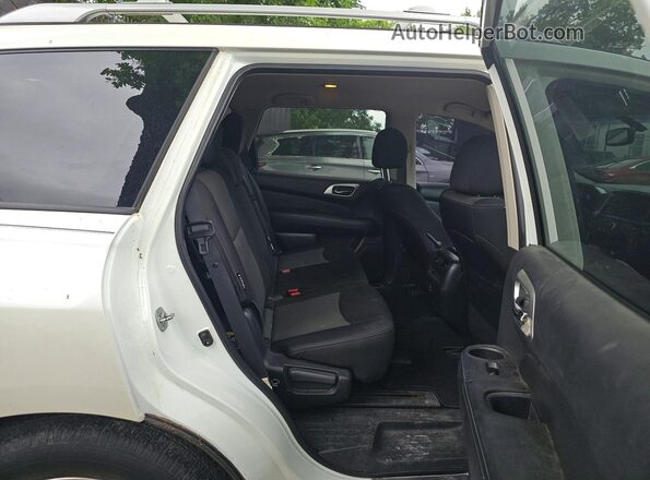 5N1DR2MN7JC673968 2018 NISSAN PATHFINDER Белый Вид сзади