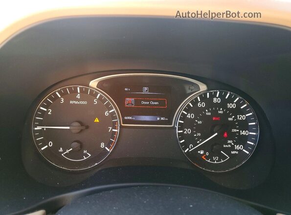 5N1DR2MN8HC626491 2017 NISSAN PATHFINDER Белый Вид щитка приборов