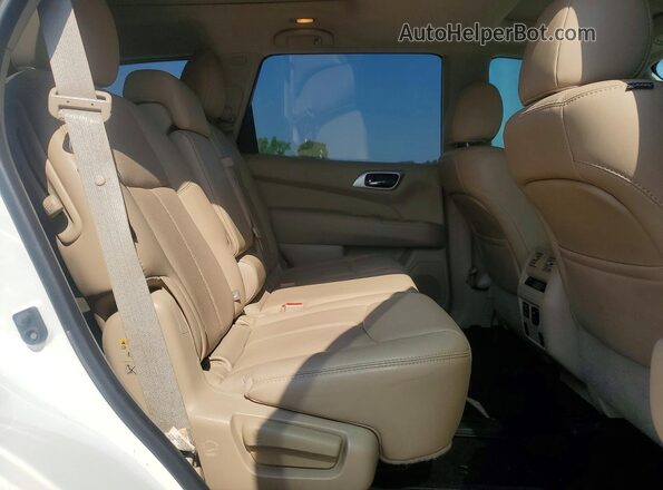 5N1DR2MN9JC667377 2018 NISSAN PATHFINDER White Вид задньої частини салону