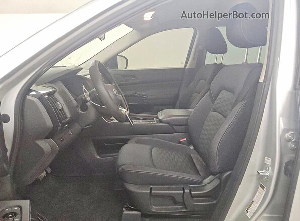 5N1DR3AA6SC292203 2025 NISSAN PATHFINDER Серебряный Вид салона спереди