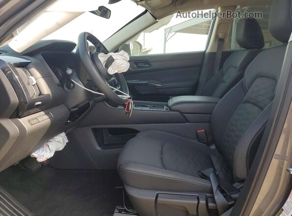 5N1DR3AA7SC228901 2025 NISSAN PATHFINDER Серый Вид салона спереди