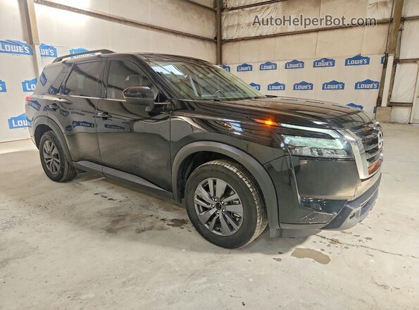 5N1DR3BAXPC245956 2023 NISSAN PATHFINDER Black Delantero derecho