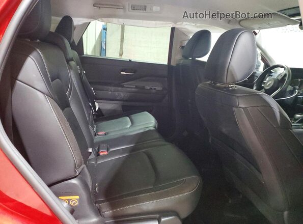 5N1DR3CC3PC275655 2023 NISSAN PATHFINDER Красный Вид задней части салона