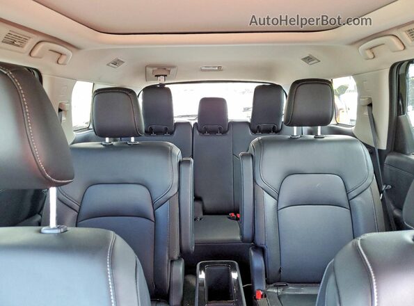 5N1DR3CD0RC283062 2024 NISSAN PATHFINDER Black Widok tylnych siedzeń