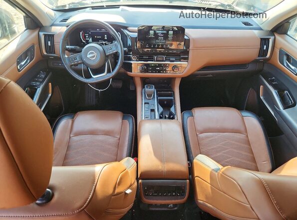 5N1DR3DH4RC246789 2024 NISSAN PATHFINDER Brown Widok deski rozdzielczej