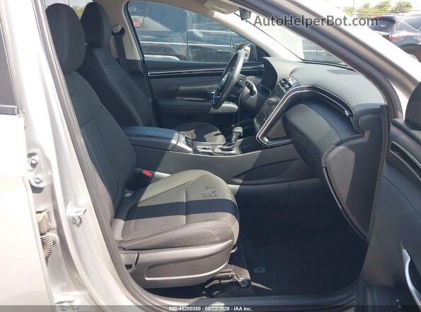 5NMJB3DEXRH410663 2024 HYUNDAI TUCSON Серебряный Вид салона спереди