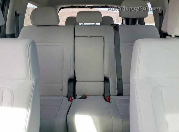 5NMP14GL0TH165943 2026 HYUNDAI SANTA Gray Rear seats view