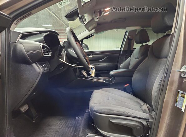 5NMS2CAD0KH110636 2019 HYUNDAI SANTA Желто-коричневый Вид салона спереди
