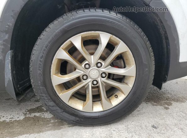 5NMS2CAD9KH100817 2019 HYUNDAI SANTA White 
