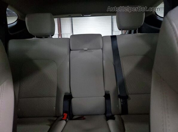 5NMZUDLB7HH032620 2017 HYUNDAI SANTA Белый Вид задних сидений