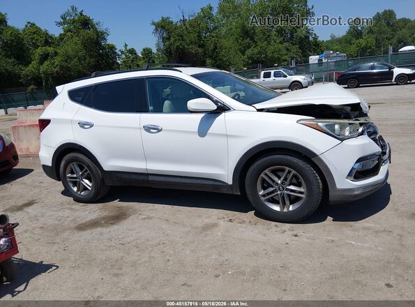 5NMZUDLB8HH019276 2017 HYUNDAI SANTA FE SPORT Белый Вид задней части салона