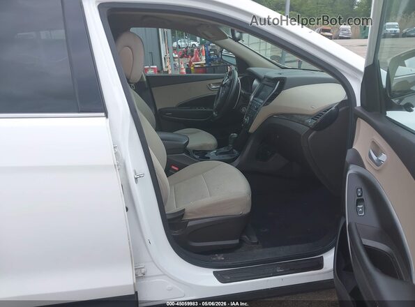5NMZUDLB9HH018928 2017 HYUNDAI SANTA FE SPORT Белый Вид салона спереди