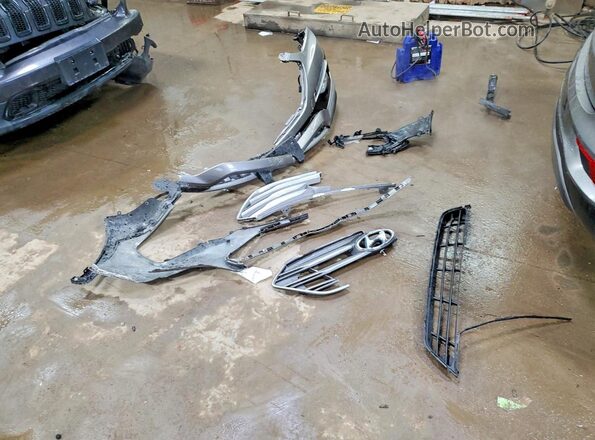 5NMZUDLB9JH055693 2018 HYUNDAI SANTA Желто-коричневый Вид подкапотного пространства