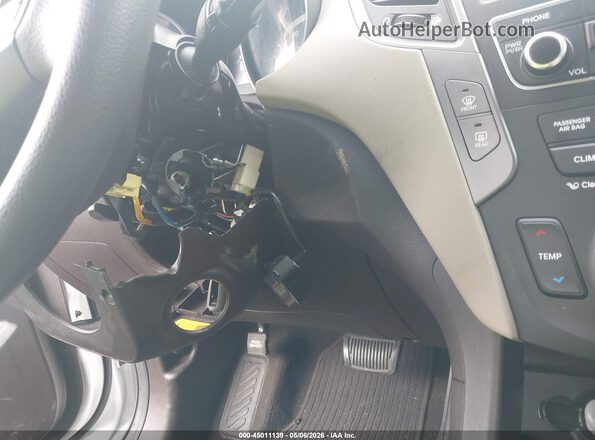 5NMZUDLBXHH007226 2017 HYUNDAI SANTA FE SPORT White Widok z przodu