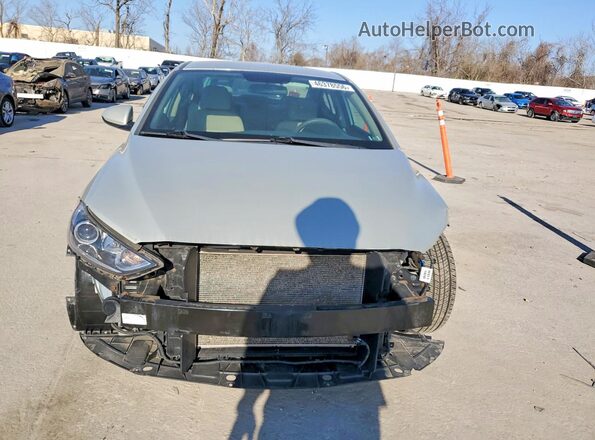 5NPD74LF0JH275960 2018 HYUNDAI ELANTRA Silver Դիմացի տեսք