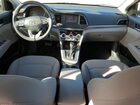 2019 Hyundai Elantra Se Серебряный vin: 5NPD74LF2KH487602