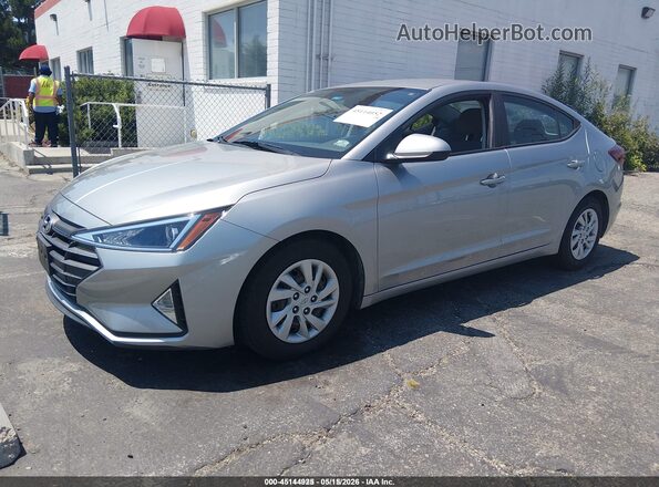 5NPD74LF2LH613667 2020 HYUNDAI ELANTRA Silver Vista tres cuartos delantera izquierda