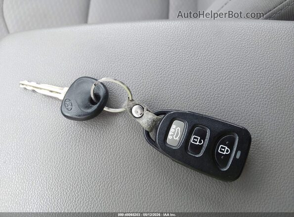 5NPD74LF4KH472602 2019 HYUNDAI ELANTRA Silver Widok deski rozdzielczej