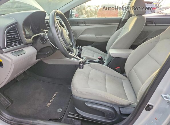 5NPD74LF8HH127758 2017 HYUNDAI ELANTRA Серый Вид салона спереди