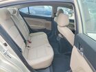 2018 Hyundai Elantra Se Бежевый vin: 5NPD74LF8JH360142