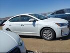 2019 Hyundai Elantra Se White vin: 5NPD74LF8KH425945