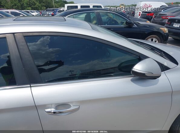 5NPD84LF0HH041406 2017 HYUNDAI ELANTRA Silver Սալոնի դիմացի տեսք