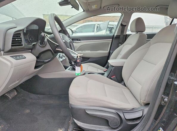 5NPD84LF0KH448455 2019 HYUNDAI ELANTRA Black Widok wnętrza z przodu