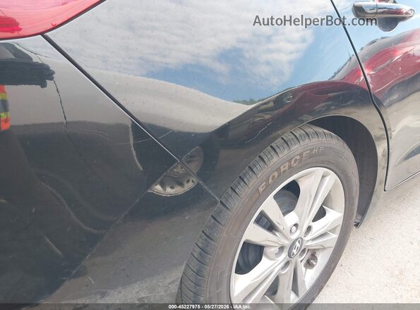 5NPD84LF1HH159870 2017 HYUNDAI ELANTRA Черный 