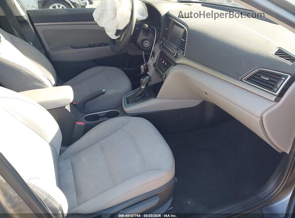 5NPD84LF1JH384487 2018 HYUNDAI ELANTRA Gray Вид салону спереду