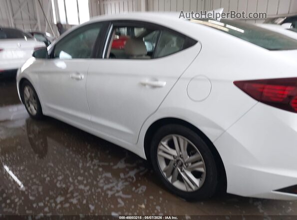 5NPD84LF1KH423614 2019 HYUNDAI ELANTRA Белый Вид задней части салона