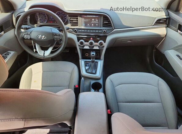5NPD84LF1KH446018 2019 HYUNDAI ELANTRA Red Widok deski rozdzielczej