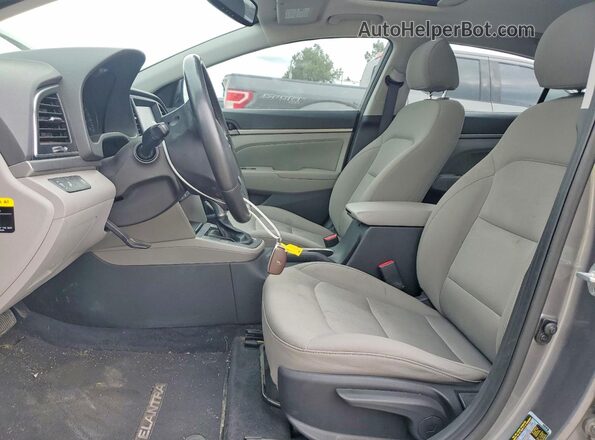 5NPD84LF3JH240617 2018 HYUNDAI ELANTRA Gray Vista interior delantera