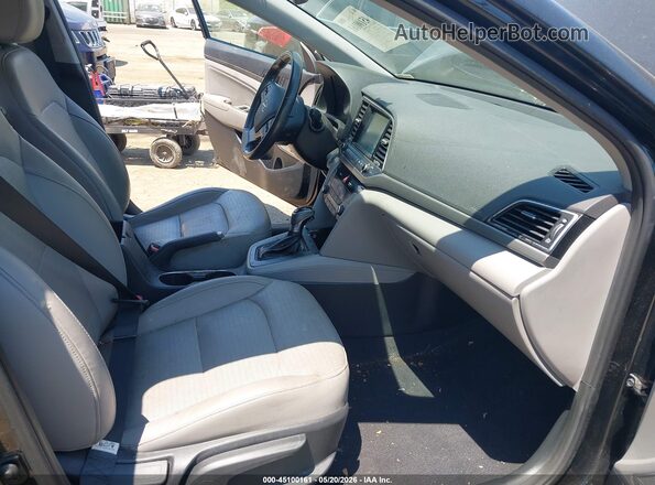 5NPD84LF4HH068768 2017 HYUNDAI ELANTRA Black Vista interior delantera