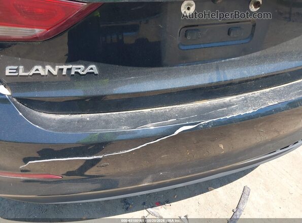 5NPD84LF4HH068768 2017 HYUNDAI ELANTRA Black 
