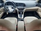 2018 Hyundai Elantra Value Edition Белый vin: 5NPD84LF4JH335915