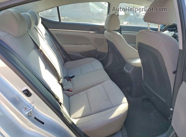 5NPD84LF4KH415491 2019 HYUNDAI ELANTRA Серебряный Вид задних сидений