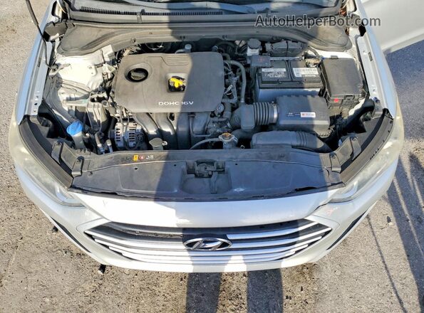 5NPD84LF5JH390339 2018 HYUNDAI ELANTRA Серебряный Вид задней части салона
