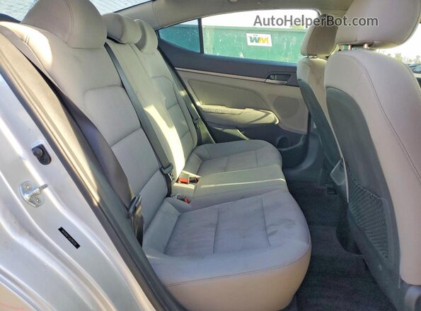 5NPD84LF5JH390339 2018 HYUNDAI ELANTRA Серебряный Вид задних сидений