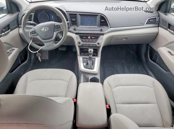 5NPD84LF7JH239406 2018 HYUNDAI ELANTRA Серебряный Вид панели приборов