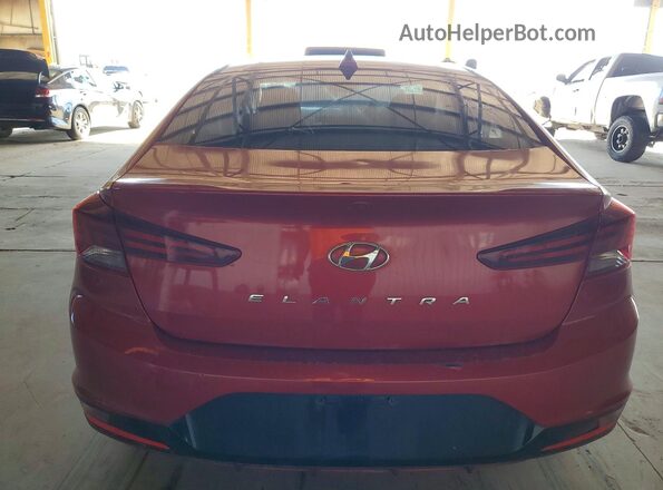 5NPD84LF7KH461462 2019 HYUNDAI ELANTRA Красный Вид сзади