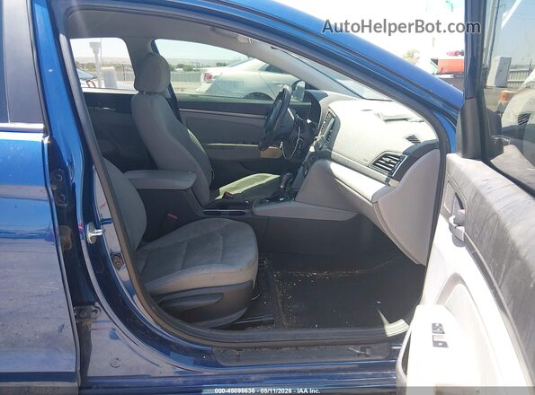 5NPD84LF9HH177792 2017 HYUNDAI ELANTRA Blue Widok wnętrza z przodu