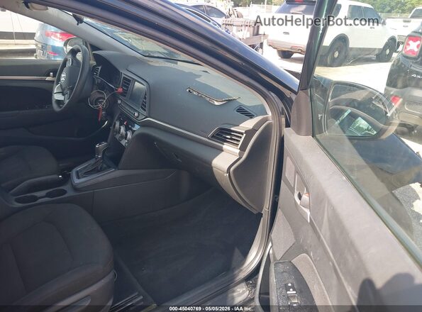 5NPD84LF9KH486718 2019 HYUNDAI ELANTRA Black Front interior view