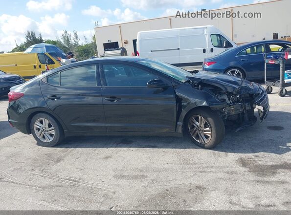 5NPD84LF9KH486718 2019 HYUNDAI ELANTRA Black Rear interior view