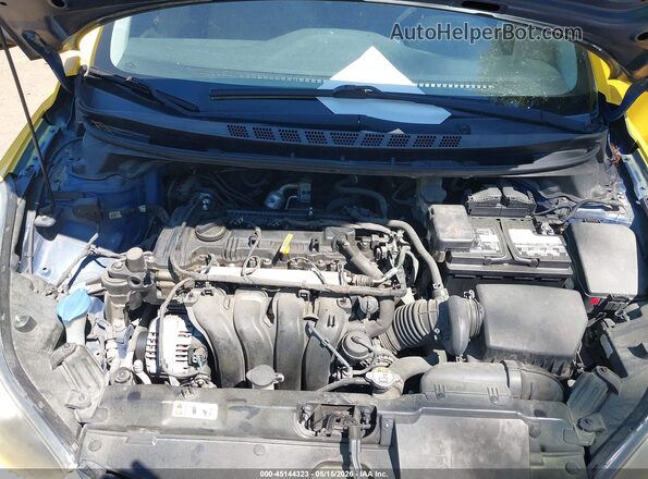 5NPDH4AE0GH682435 2016 HYUNDAI ELANTRA Желтый Вид сзади