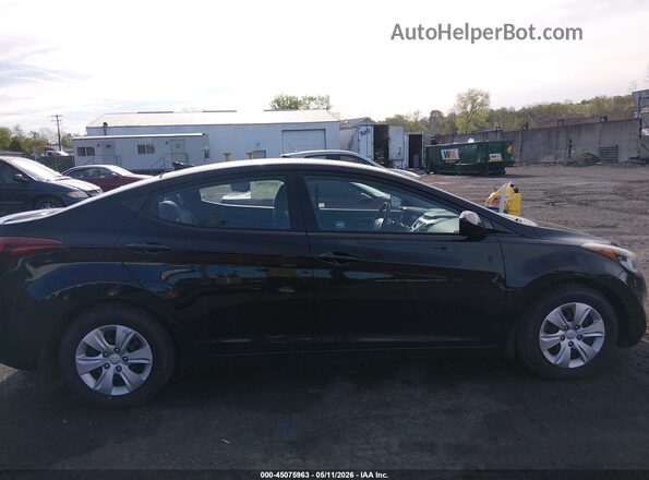 5NPDH4AE3GH715301 2016 HYUNDAI ELANTRA Черный Вид задней части салона