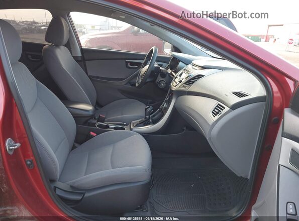 5NPDH4AE8GH681923 2016 HYUNDAI ELANTRA Red Vista interior delantera