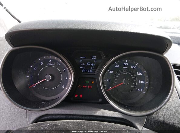 5NPDH4AE8GH695899 2016 HYUNDAI ELANTRA Черный Вид задних сидений
